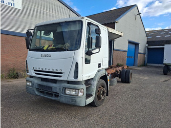 Вантажівка шасі IVECO EuroCargo