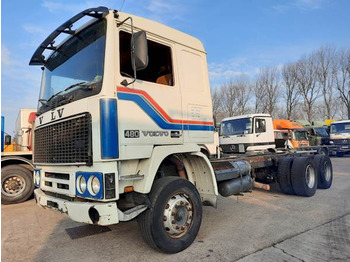 Вантажівка шасі VOLVO F12