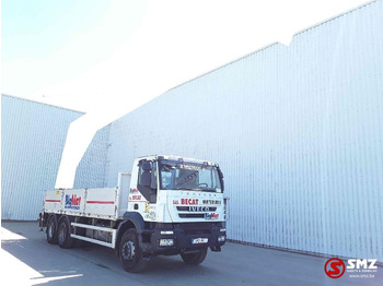 Бортова вантажівка/ Платформа IVECO Trakker