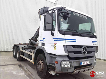 Контейнеровоз/ Змінний кузов вантажівка MERCEDES-BENZ Actros 2636