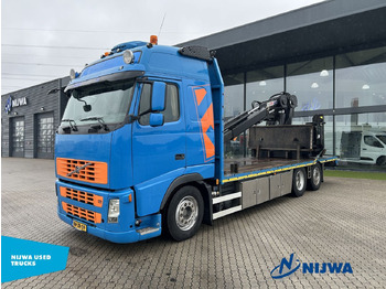 Вантажівка з маніпулятором VOLVO FH 440