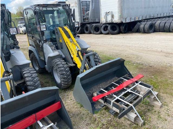 Колісний навантажувач KRAMER