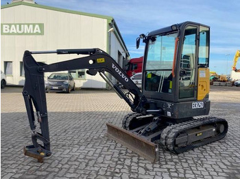 Міні-екскаватор VOLVO ECR25D