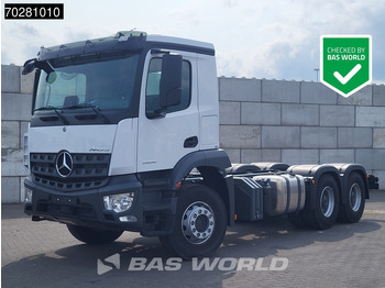Вантажівка шасі MERCEDES-BENZ Arocs 2636