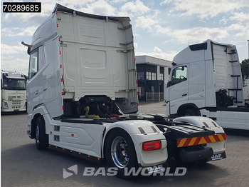 Тягач DAF XG+ 530 4X2 Retarder 2x Tanks Leather Standklima ACC: фото 2