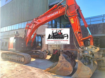 Гусеничний екскаватор HITACHI ZX225
