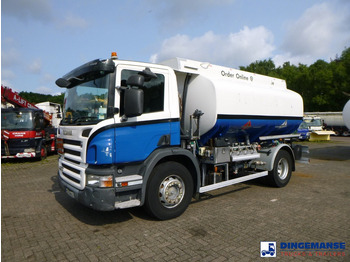 Вантажівка цистерна SCANIA P 230