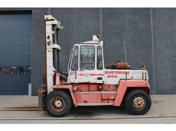 Дизельний навантажувач SVETRUCK