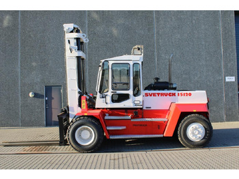 Дизельний навантажувач SVETRUCK