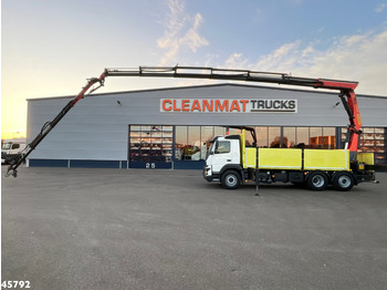 Вантажівка з маніпулятором VOLVO FMX 410