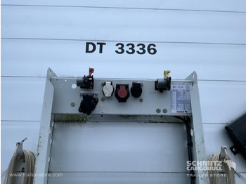 Тентований напівпричіп SCHMITZ Curtainsider Standard , Folding wall right: фото 4