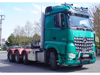 Вантажівка з маніпулятором MERCEDES-BENZ Arocs