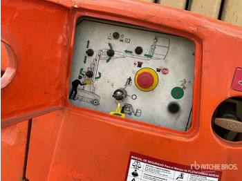 Вертикальний щогловий підйомник 2007 JLG Toucan 1310 Telescopic Boom Lift: фото 4 Вертикальний щогловий підйомник 2007 JLG Toucan 1310 Telescopic Boom Lift: фото 4