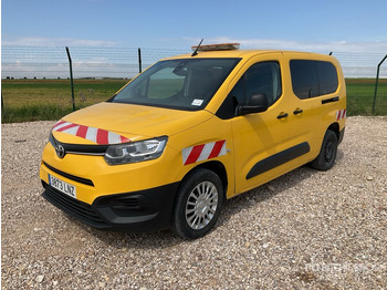 Мікроавтобус TOYOTA Proace