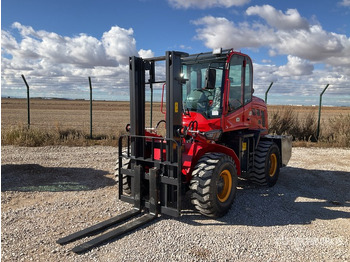 Навантажувач підвищеної прохідності