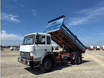 Самоскид вантажівка IVECO