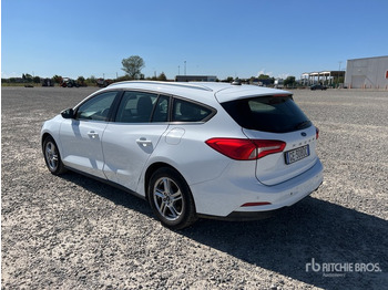 Легковий автомобіль FORD