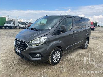 Вантажівка з закритим кузовом FORD Transit