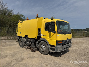 Підмітально-прибиральна машина MERCEDES-BENZ Atego