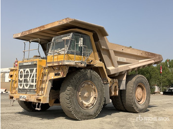 Кар'єрний самоскид KOMATSU HD785