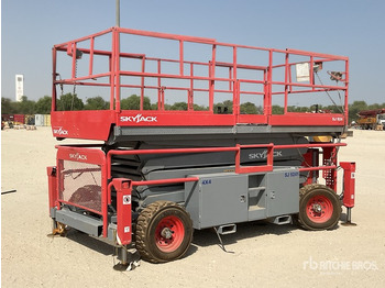 Ножичний підйомник 2012 Skyjack SJ9241 4x4 Diesel Scissor Lift: фото 3