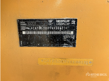 Гусеничний екскаватор 2013 Cat 320D2: фото 3