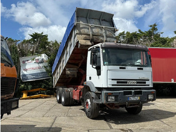 Самоскид вантажівка IVECO EuroTrakker