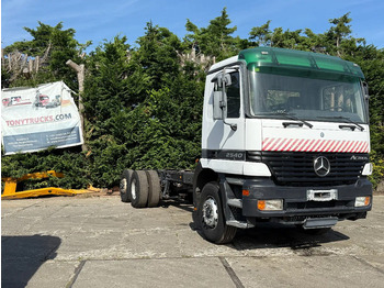 Вантажівка шасі MERCEDES-BENZ Actros 2540
