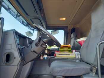 Interior photo 1: Вантажівка цистерна Scania PRT Interior photo 1: Вантажівка цистерна Scania PRT