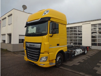Контейнеровоз/ Змінний кузов вантажівка DAF XF 480