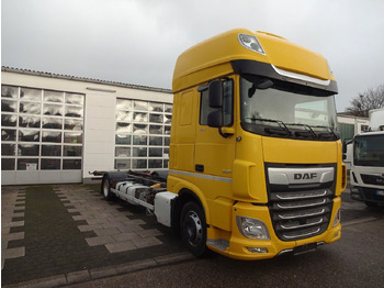 Контейнеровоз/ Змінний кузов вантажівка DAF XF 480