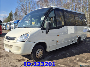 Туристичний автобус IVECO