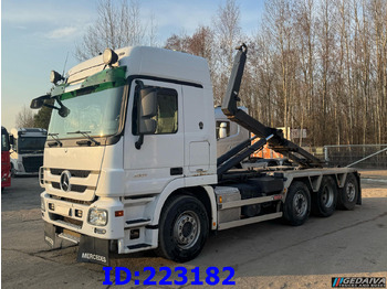 Гаковий мультиліфт вантажівка MERCEDES-BENZ Actros 2551