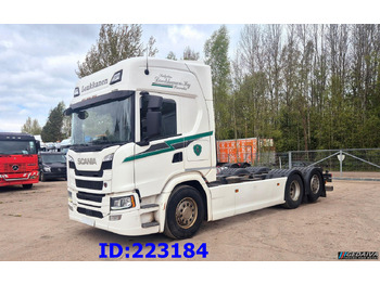 Вантажівка шасі SCANIA G