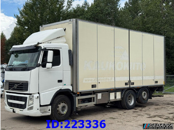 Вантажівка з закритим кузовом VOLVO FH13 460