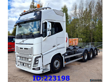 Вантажівка шасі VOLVO FH16 650