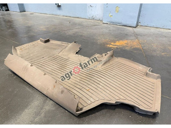 Кабіна й інтер'єр JOHN DEERE