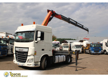 Вантажівка з маніпулятором DAF XF 106 510
