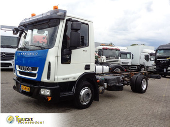 Вантажівка шасі IVECO EuroCargo 80E