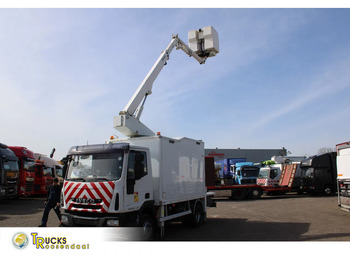 Вантажівка IVECO EuroCargo 120E