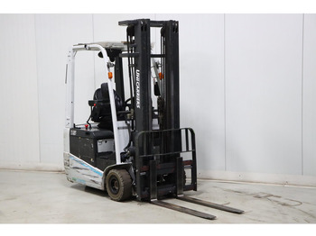 Електронавантажувач UNICARRIERS