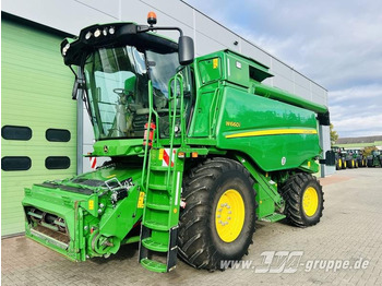 Зернозбиральний комбайн JOHN DEERE W660