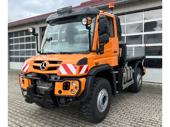 Комунальна/ Спеціальна техніка UNIMOG