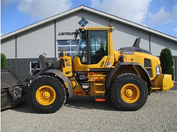 Колісний навантажувач VOLVO L90H
