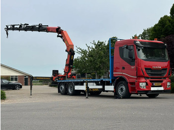 Вантажівка з маніпулятором IVECO Stralis 420