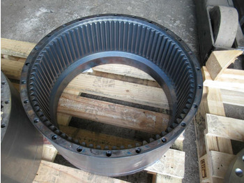 Бортовий редуктор BOMAG