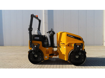 Дорожній каток JCB