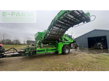 Картоплезбиральний комбайн AVR