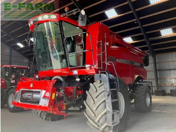 Зернозбиральний комбайн CASE IH