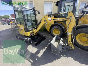 Міні-екскаватор CATERPILLAR 302
